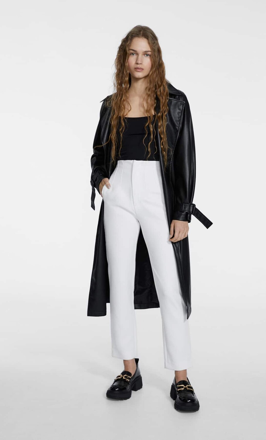 

Элегантные брюки с вытачками Stradivarius, экру