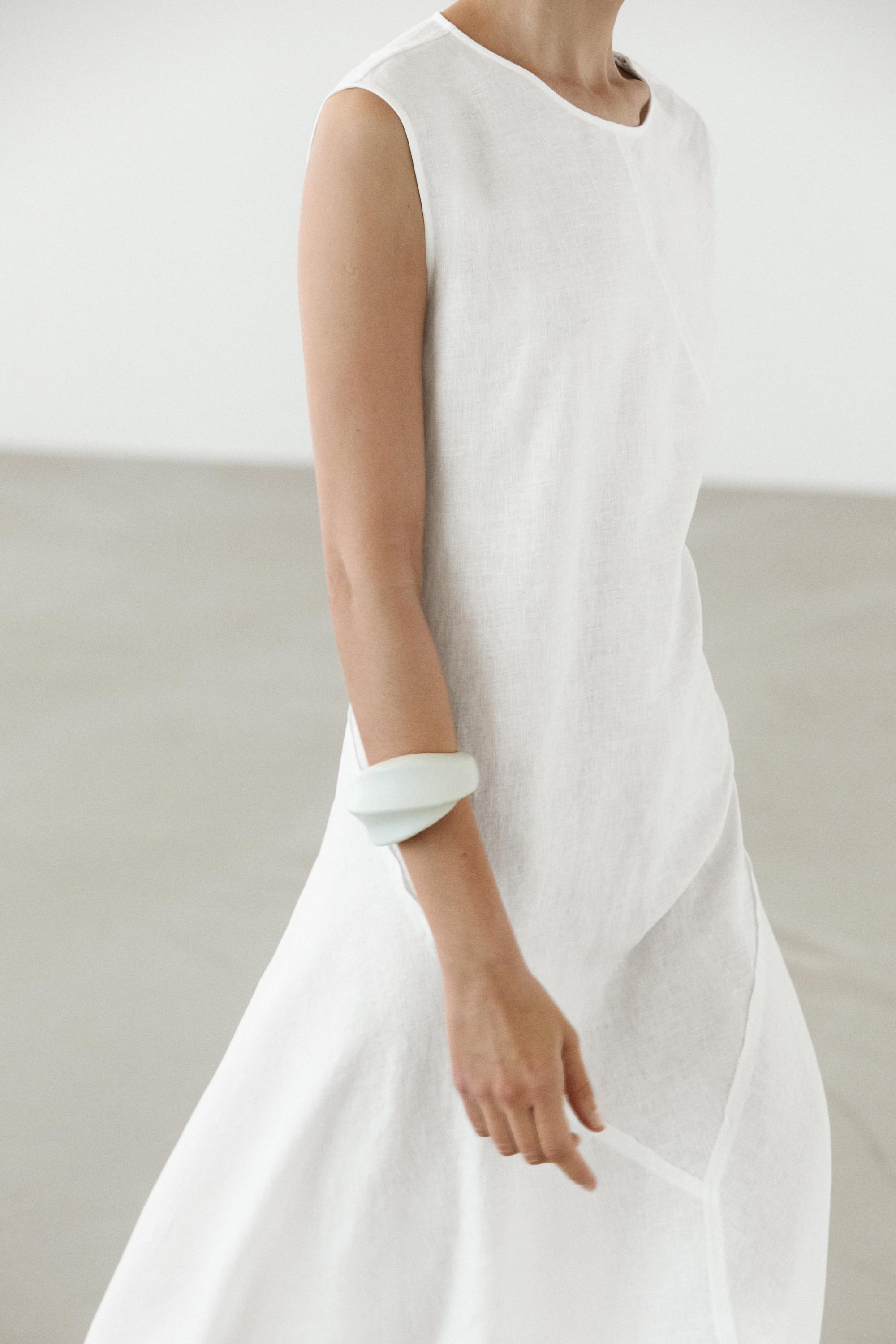Платье  Massimo Dutti Flowing 100% Linen Midi, белый — фото 4