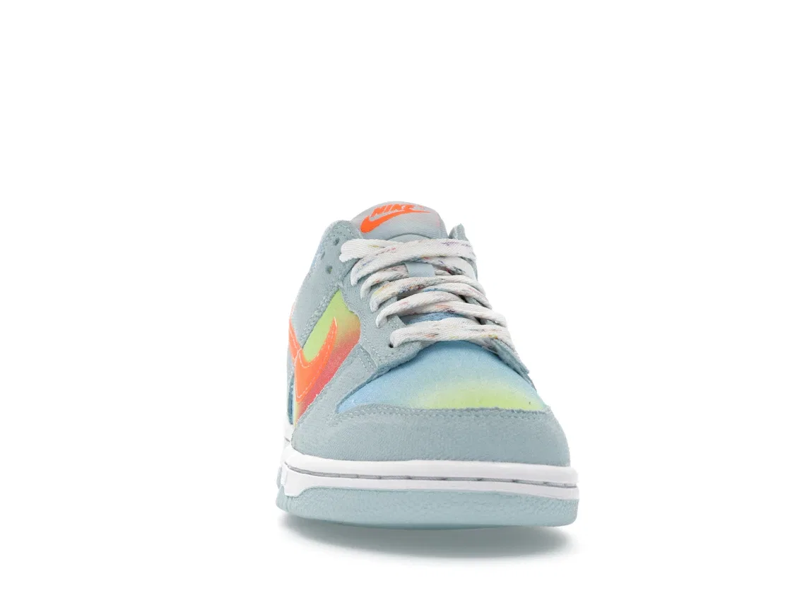 Детские кроссовки Lifestyle Nike Dunk Low, Glacier Blue/Light Lemon Twist/Aquarius Blue/Total Orange — фото 2