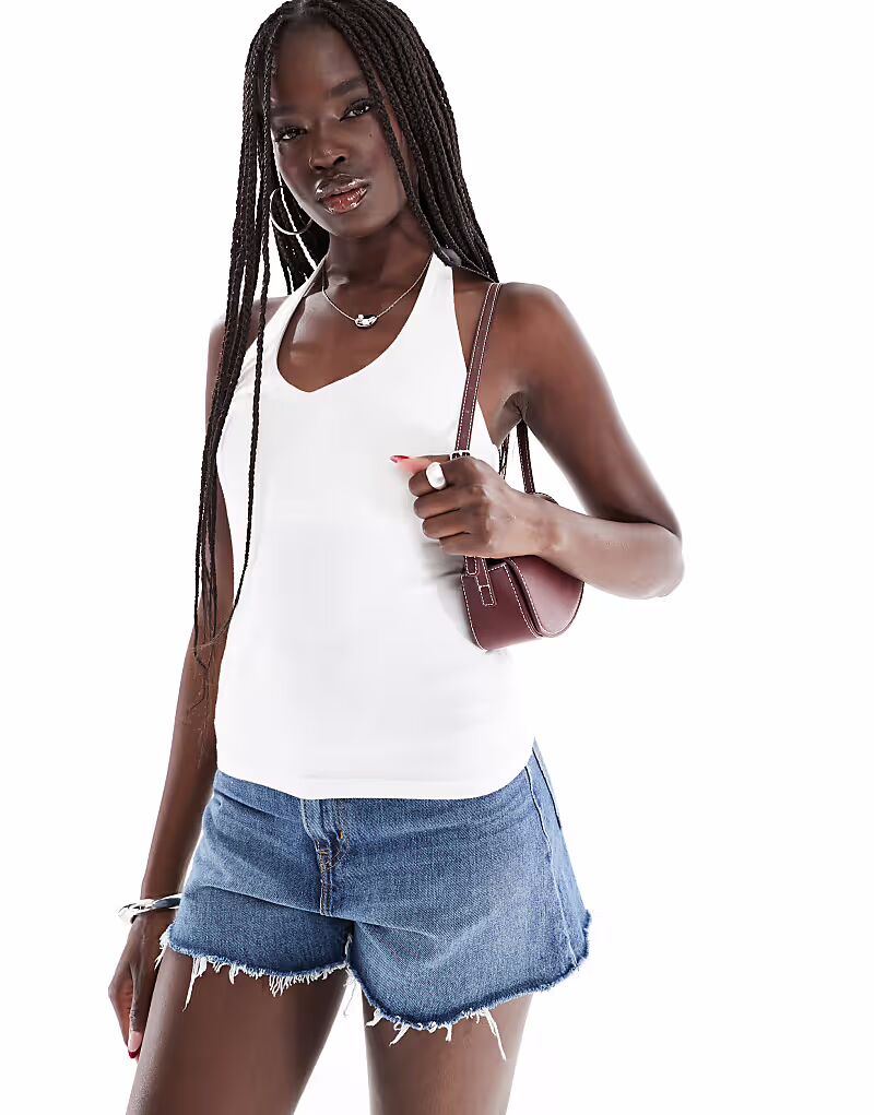 

Топ Hollister Skinny Strap с халтернеем белого цвета