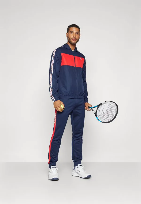 Тренировочная куртка Lacoste Sport для тенниса, водоотталкивающая, ветрозащитная, синий/гренадин — фото 2
