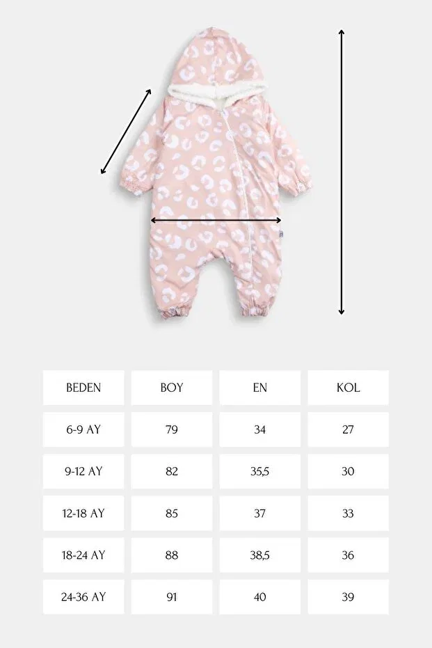 Детский комбинезон для девочек с принтом Astronaut Babykokko, Beige Cosmonaut With Burgundy Heart — фото 3