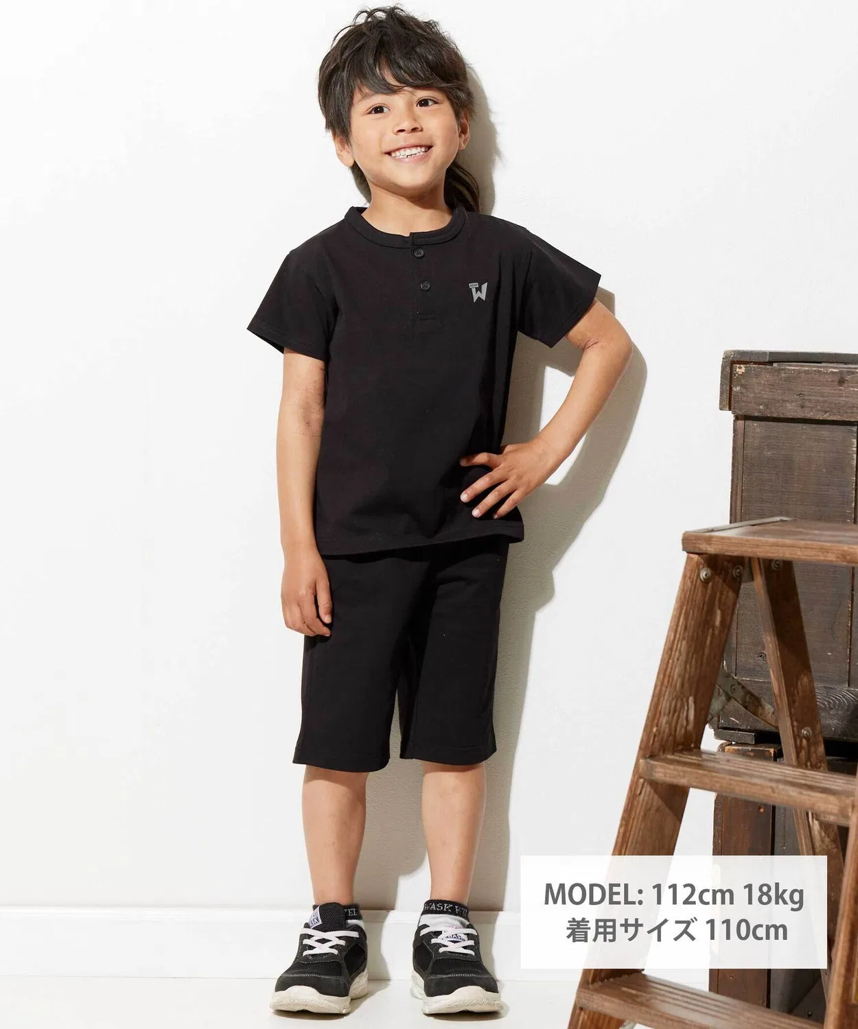 Детский комплект из футболки и брюк с контактной прохладой Henley Neck T-Shirt & Pants Set WASK, Black — фото 2