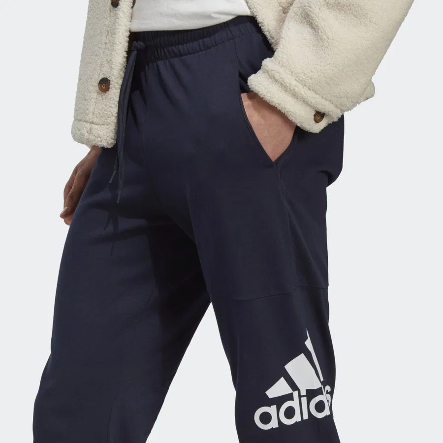 Спортивные брюки Essentials с tapered кроем Badge of Sport adidas, Синий — фото 4