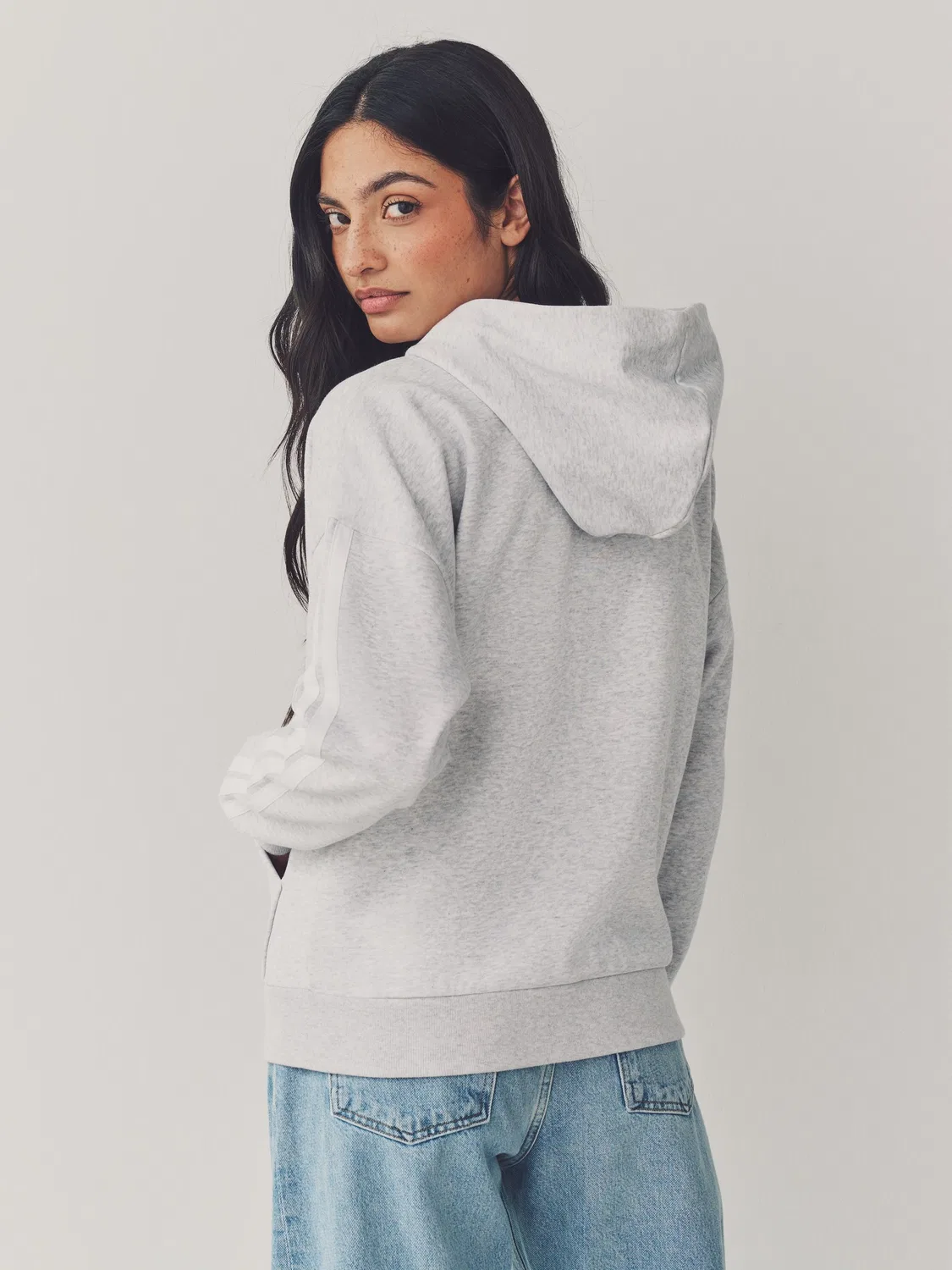 Худи на молнии, свободная посадка, Essentials 3-Stripes adidas, серый — фото 3