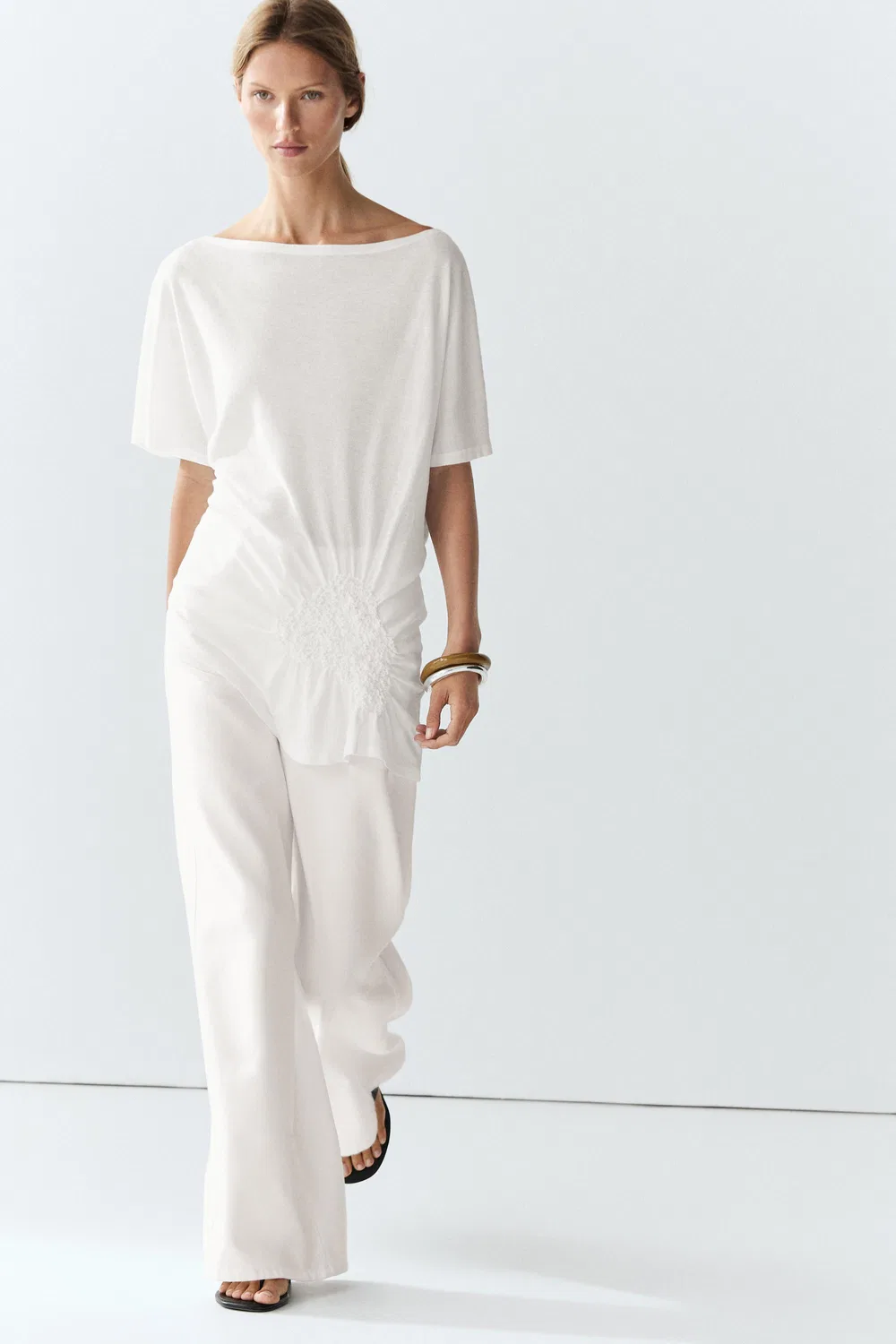Топ Massimo Dutti, асимметричный, с вышивкой, кремовый — фото 4