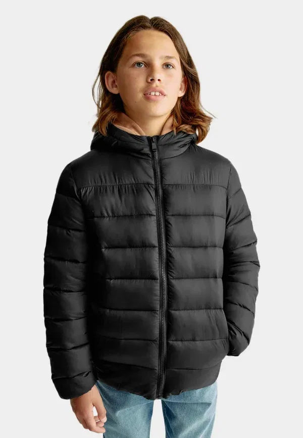 Куртка зимняя с капюшоном легкая Marks & Spencer, черный