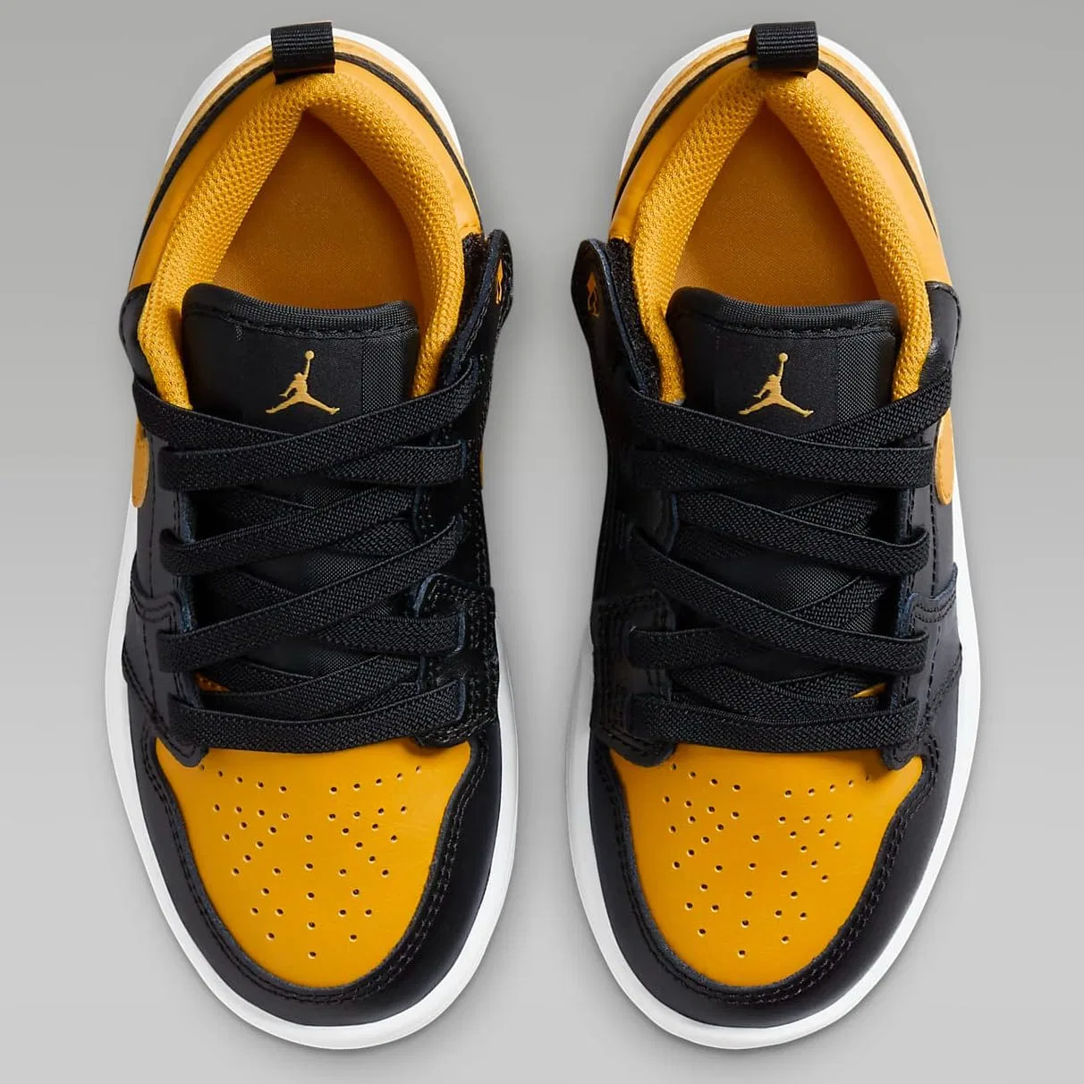 Детские кроссовки для мальчиков с закрытым носком Jordan 1 NIKE, Black Yellow Ocher White — фото 2