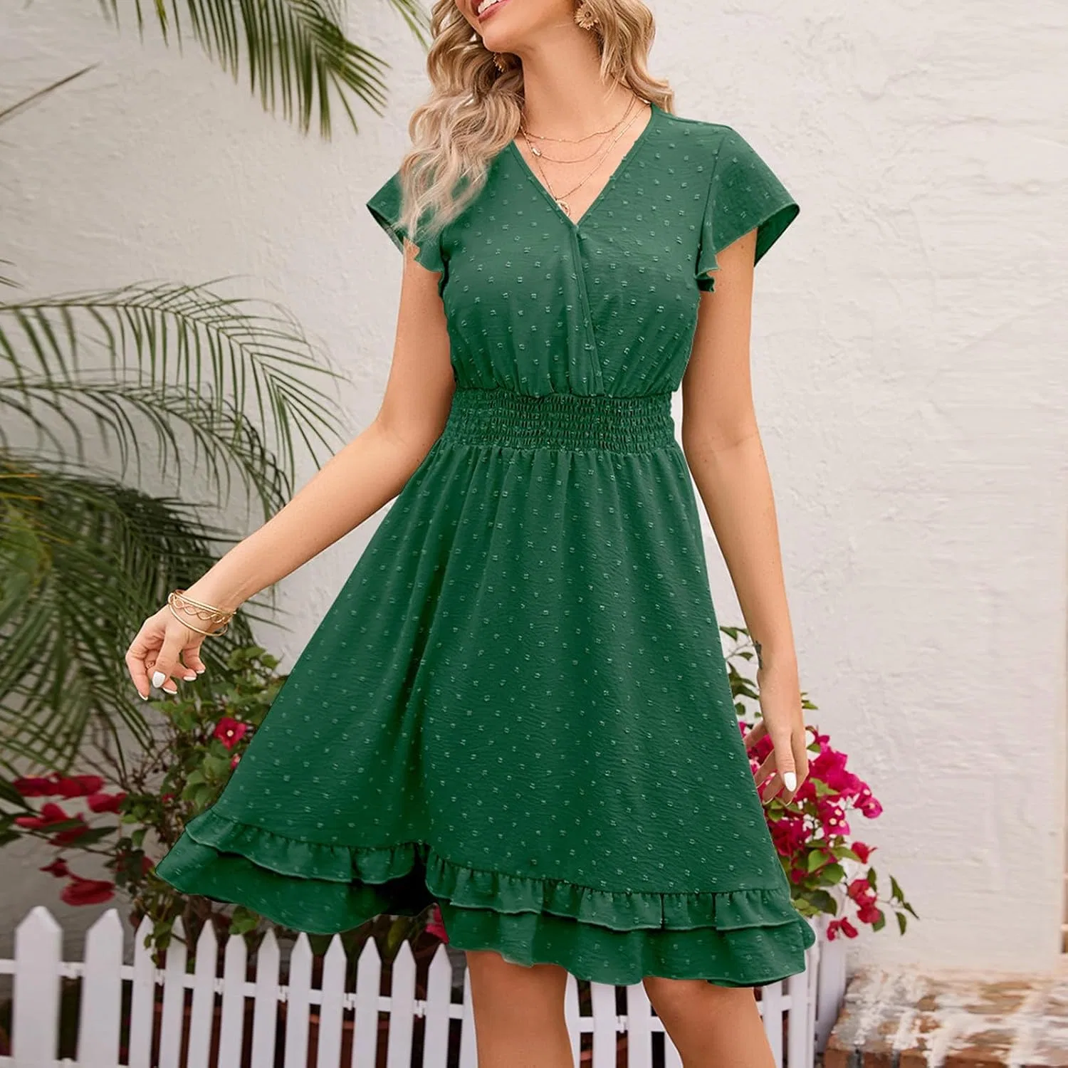 Женское летнее платье с рюшами V-образным вырезом Soft, Green — фото 4