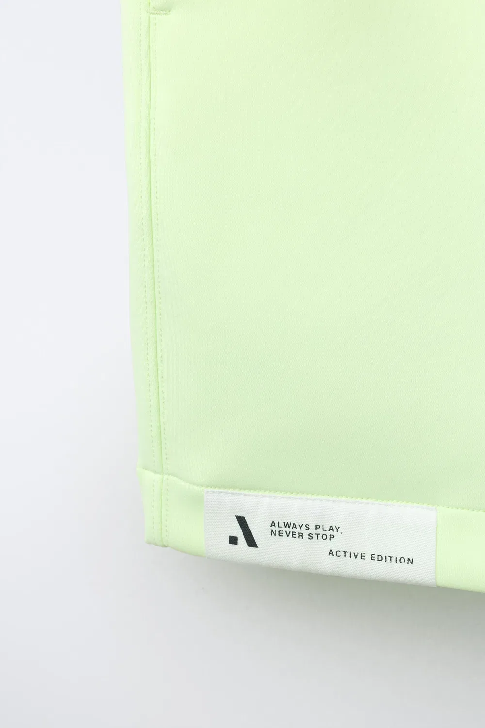 Спортивные неопреновые неоновые шорты-бермуды ZARA, Fluorescent lime — фото 4