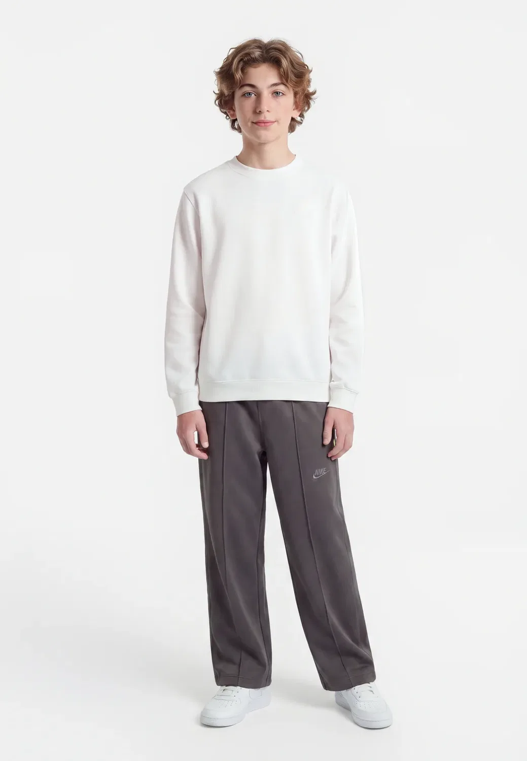 Брюки - спортивные штаны Nike Sportswear, Cave Stone/Volt