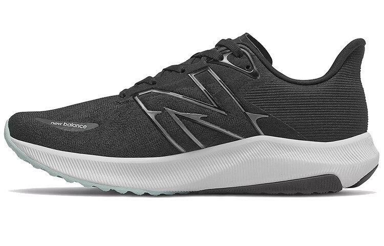 

Женские беговые кроссовки New Balance NB FuelCell Propel