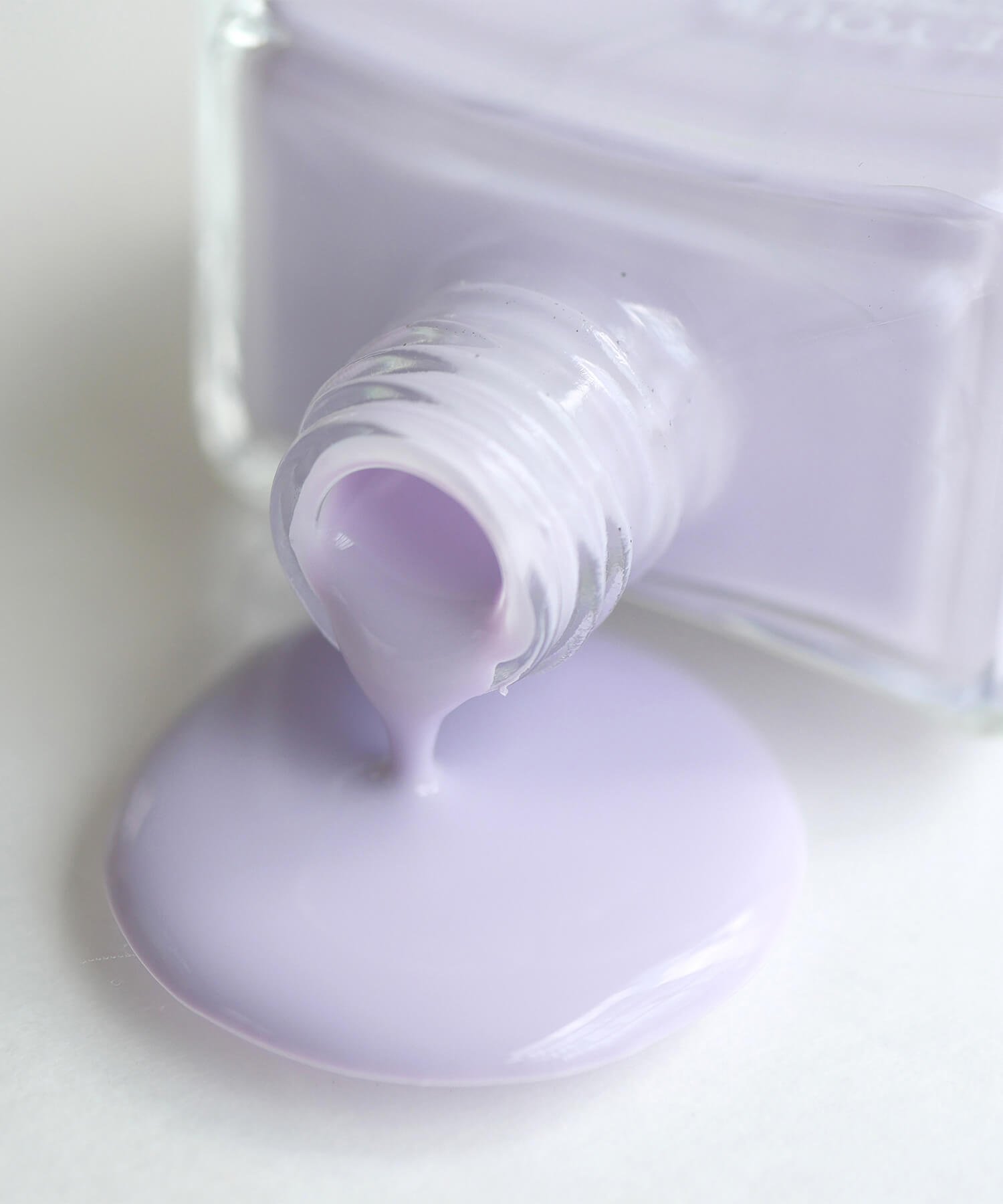 Лак для ногтей GLOW STORY Glow Vibes Only Nails Inc, Pale lilac — фото 3