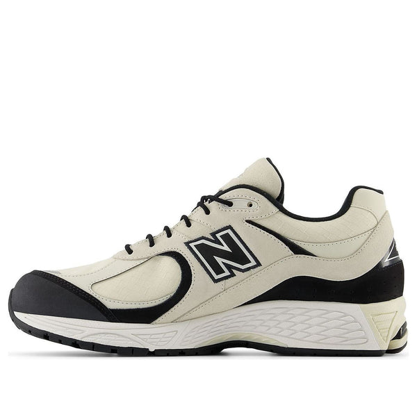 

Кроссовки 2002r gore-tex 'beige black' New Balance, бежевый