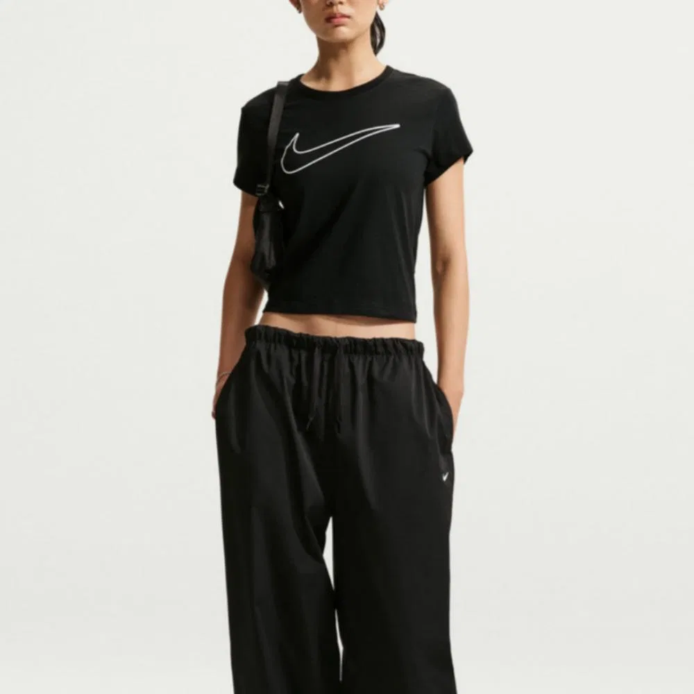 Женская футболка хлопковая Nike Club, Черный — фото 3