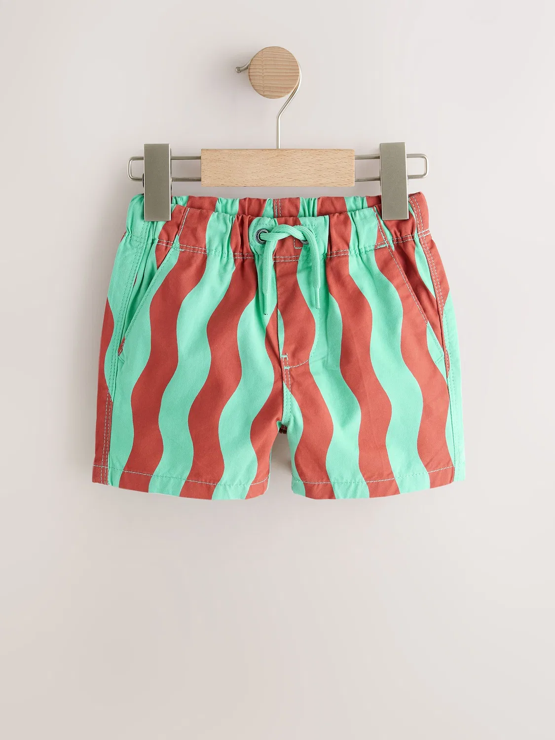 Шорты с эластичным поясом, модель Red/Green Wavy Stripe Next, красно-зеленый полосатый — фото 4