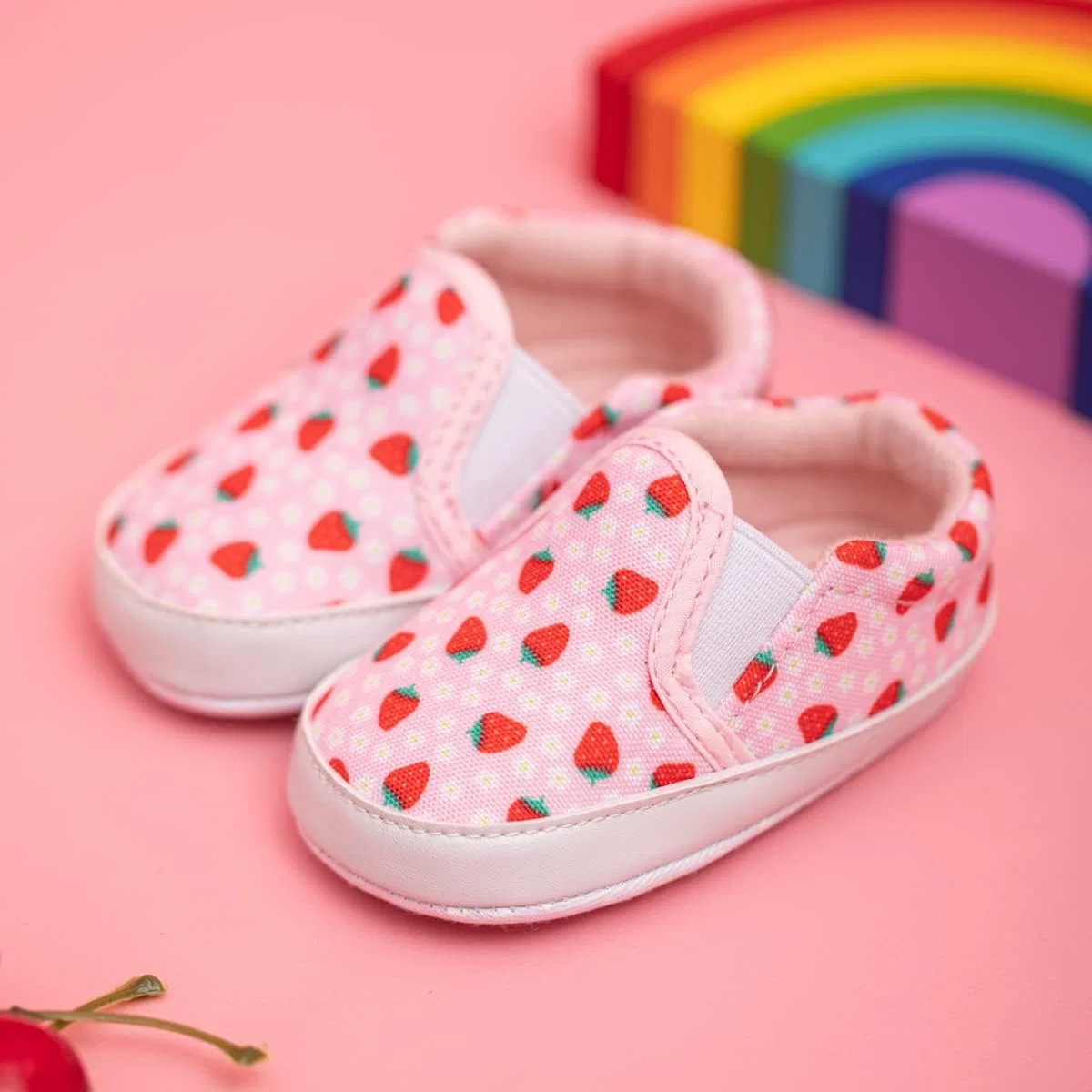Детские кеды для девочек и мальчиков с принтом Candy Shoes ohsofy, Strawberry — фото 2