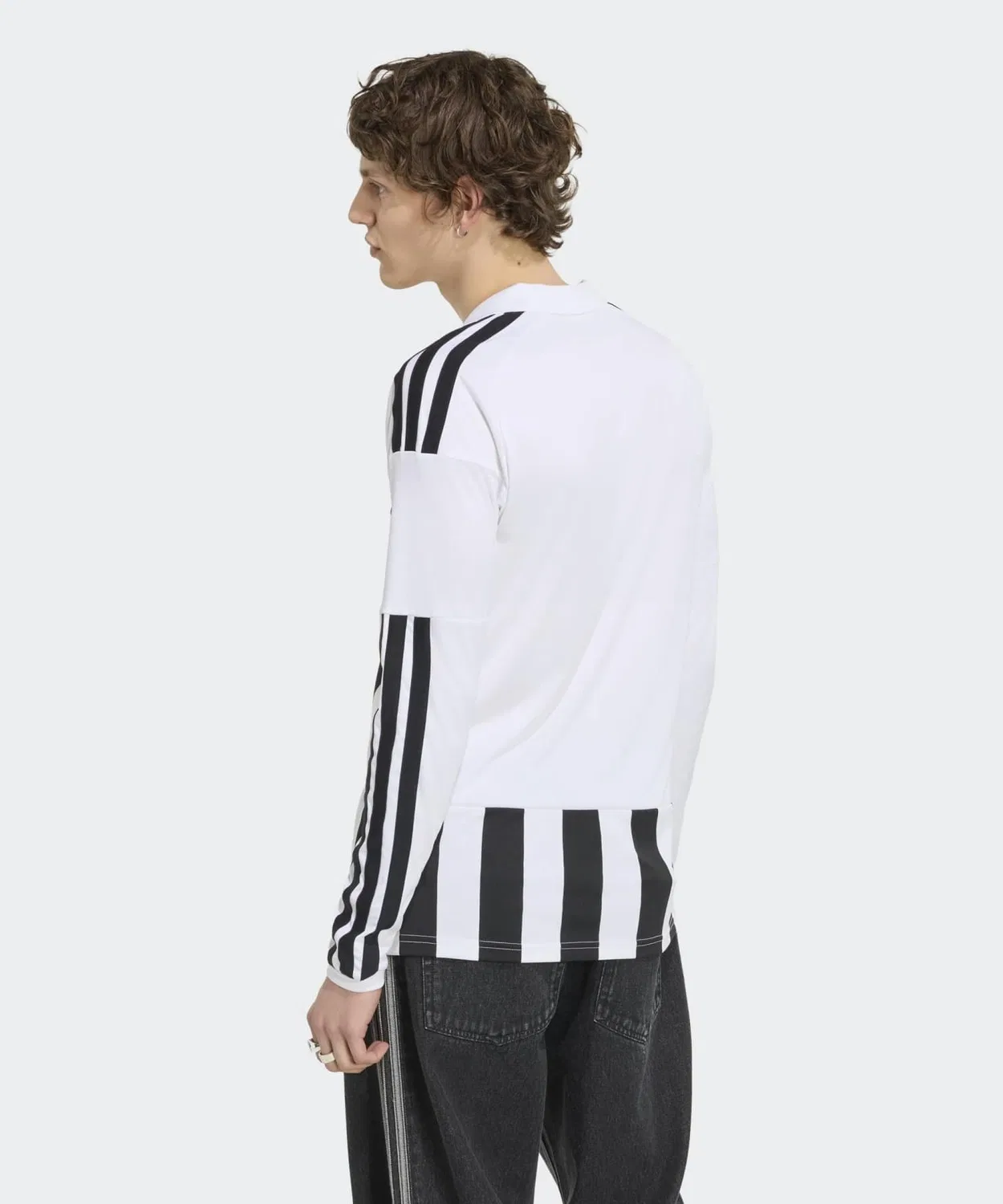 Мужская футболка с длинным рукавомс принтом Juventus 26/27 Home Jersey Adidas, White — фото 2
