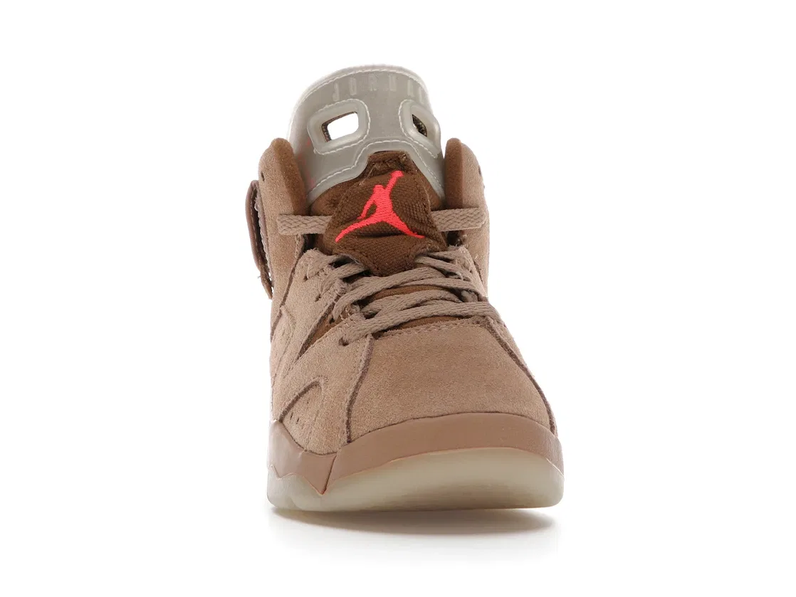 Детские кроссовки Lifestyle с принтом Jordan 6 Retro Travis Scott British Khaki, British Khaki/Sail-Bright Crimson — фото 2