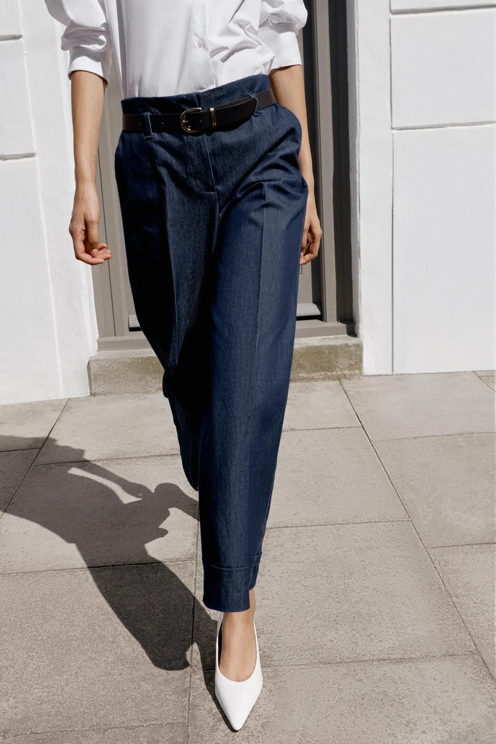 Брюки с поясом и подвернутыми штанинами ZARA, Indigo — фото 4