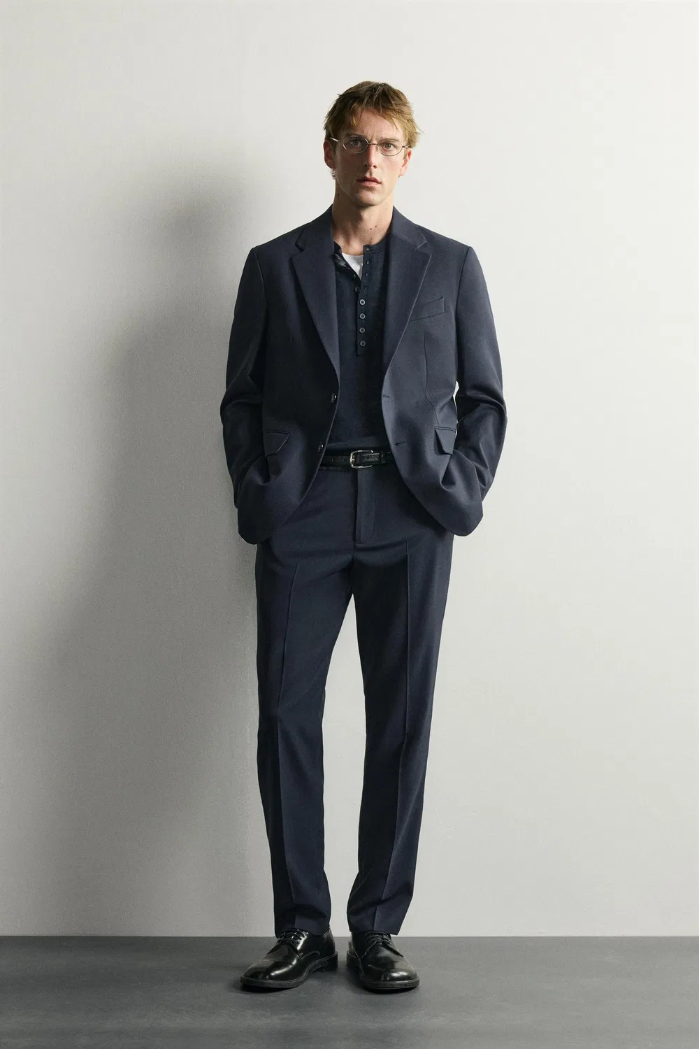 Блейзер из шерстяной смеси, стандартного кроя. ZARA, Navy blue