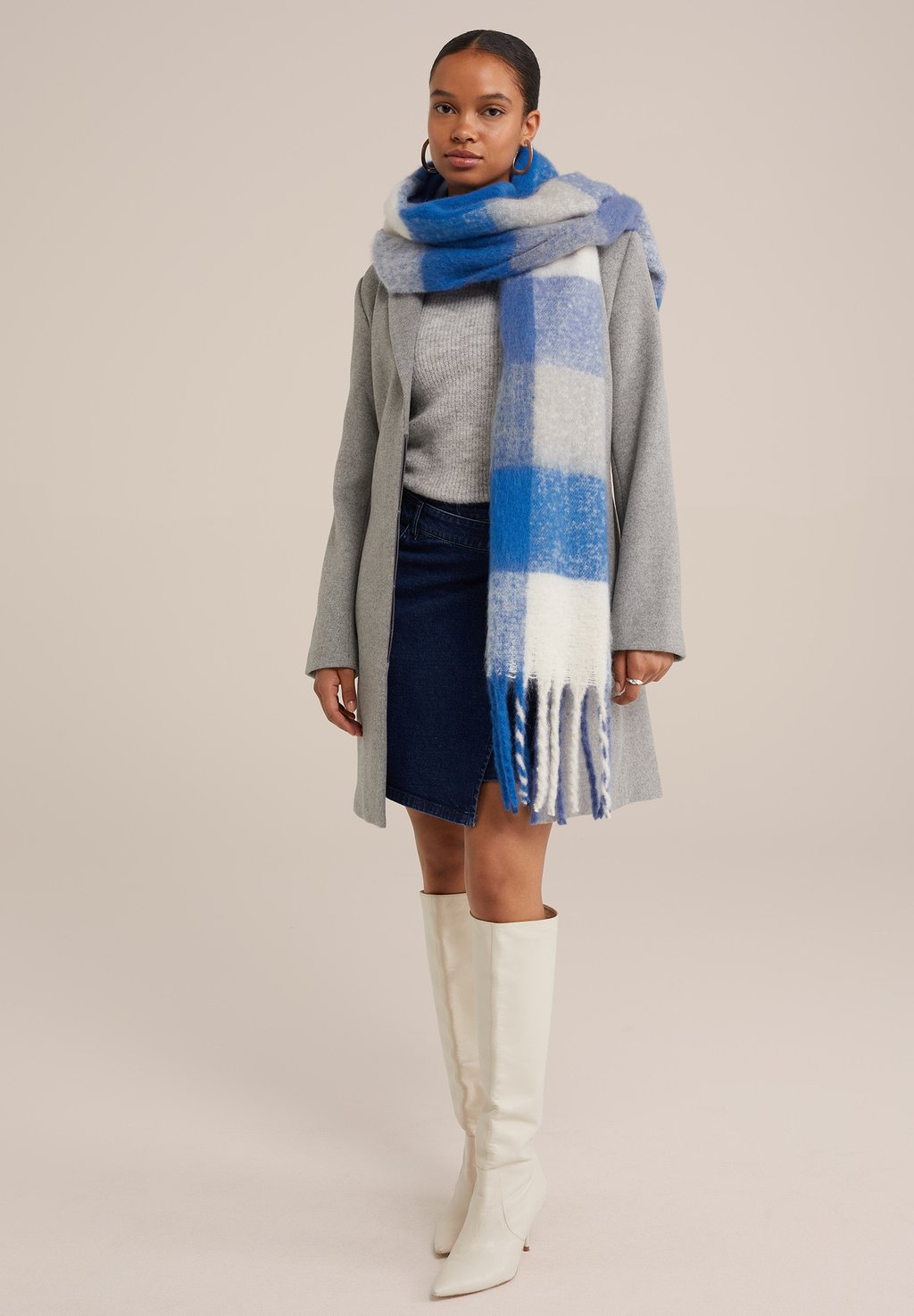 

Шарф WE Fashion, синий