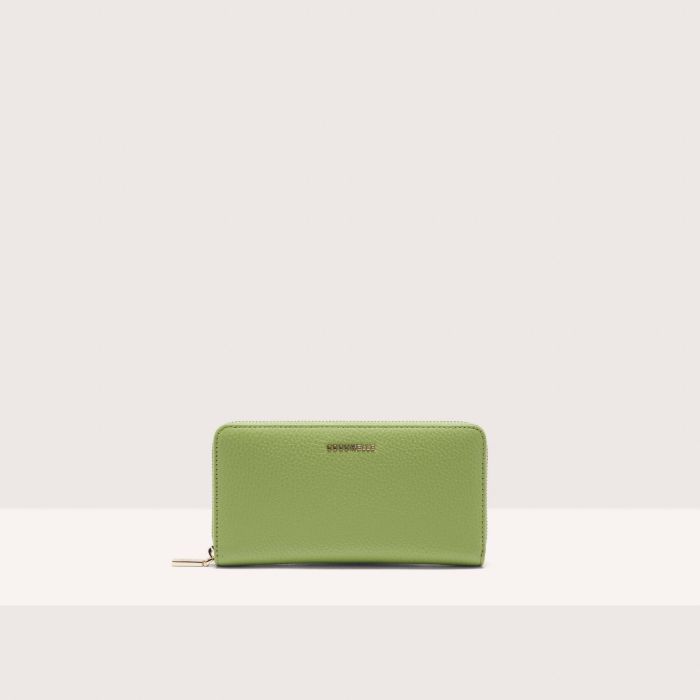 

Кошелек Coccinelle Metallic Soft, цвет Guacamole