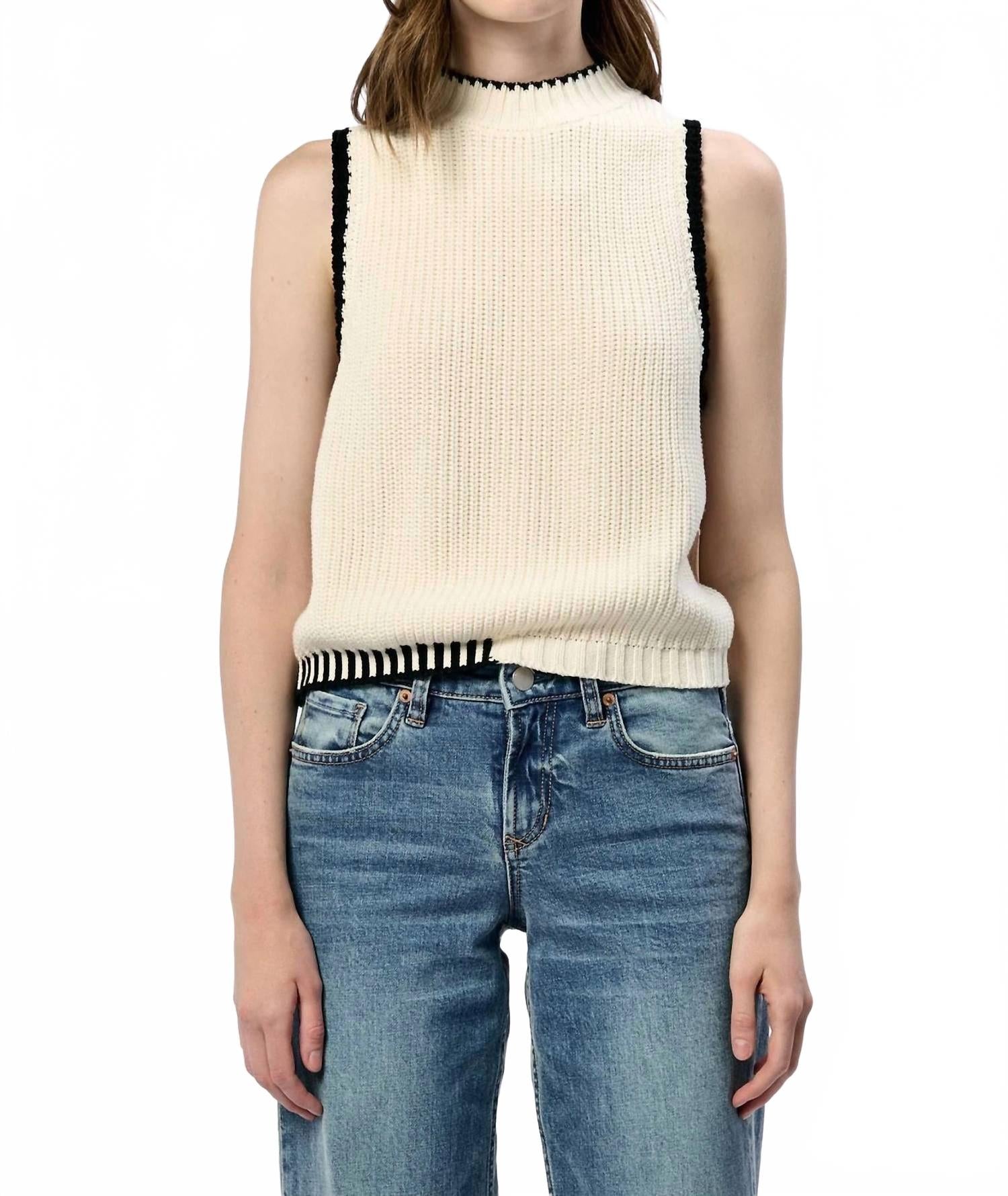 

Бесплотный свитер Birna в кремовом цвете DEAR JOHN DENIM