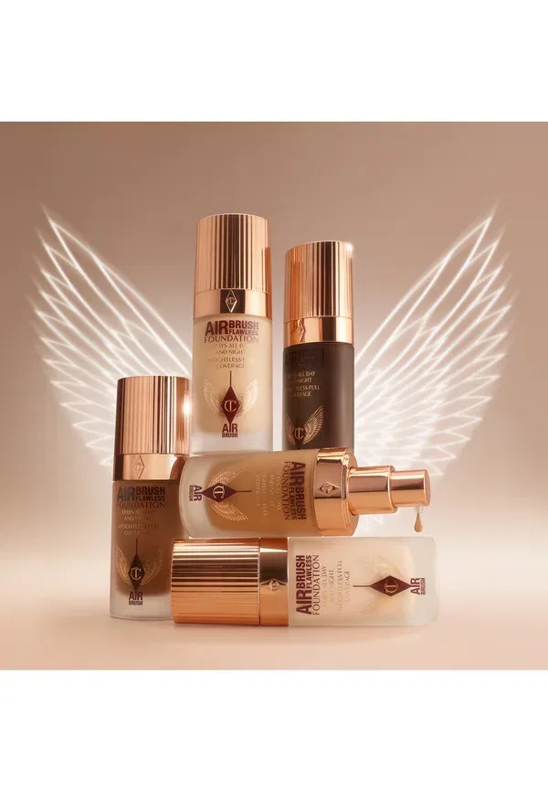 Безупречная тональная основа, созданная с помощью аэрографа 30 мл Charlotte Tilbury, цвет 5 cool — фото 4