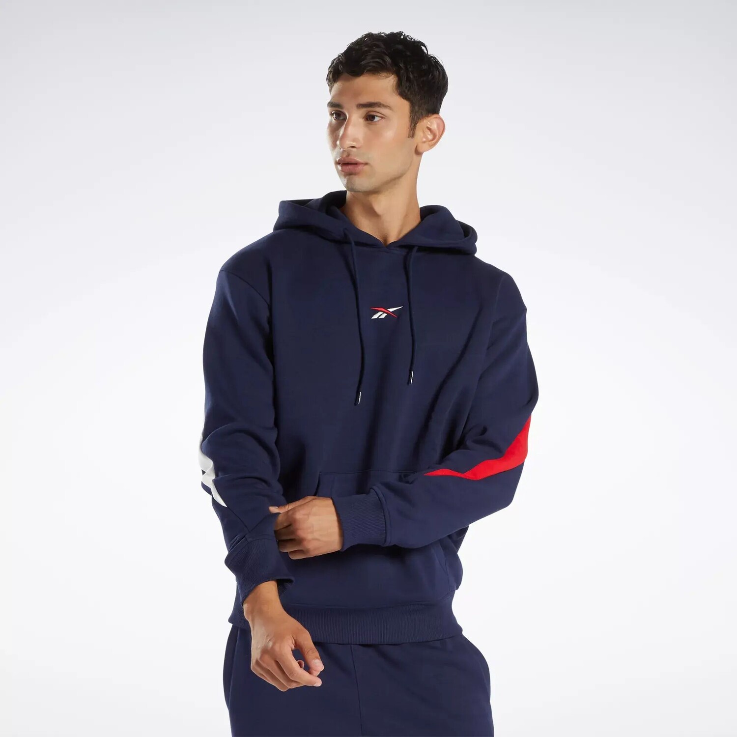 

Толстовка мужская Reebok с контрастным логотипом, темно-синий
