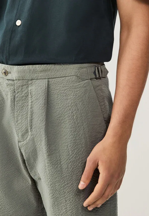 Шорты хлопковые Regular fit-textured with Side Adjusters Next, sage green, зеленый — фото 2