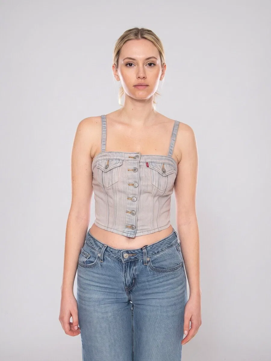 Топ LEVI'S «Джинсовая трубка» светло-голубого цвета — фото 2