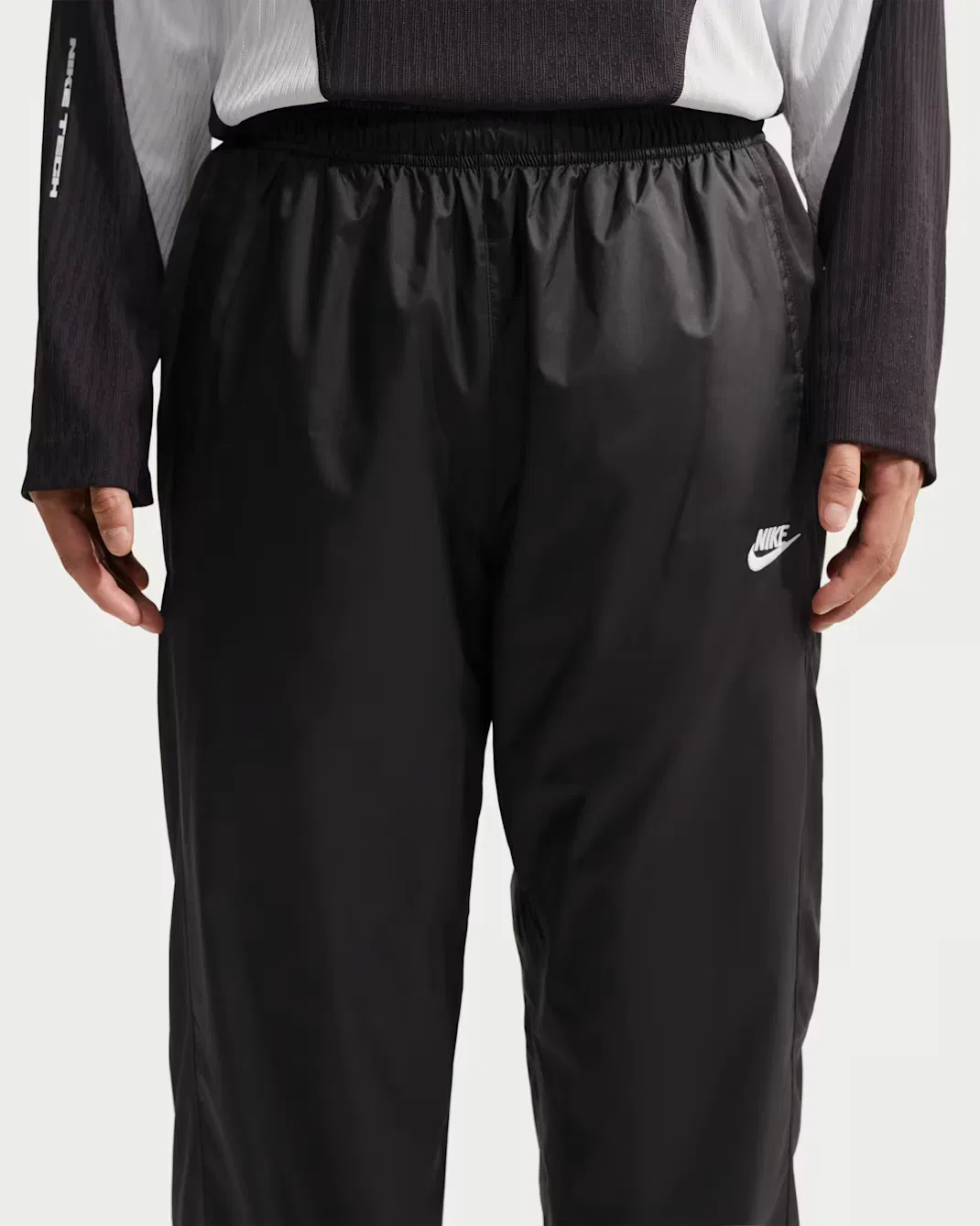 Мужские легкие брюки Nike Windrunner, Black/Anthracite/White — фото 2