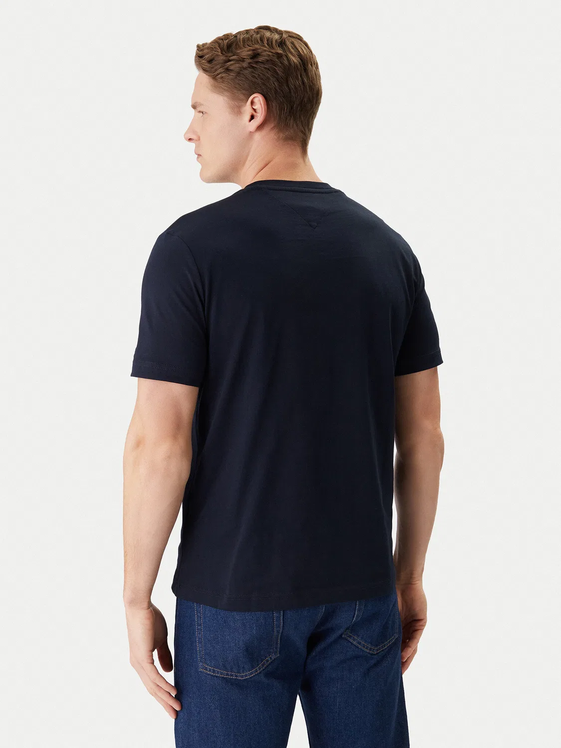 Мужская футболка стандартного кроя Brand Love Small Center Tee Tommy Hilfiger, темно-синий — фото 3