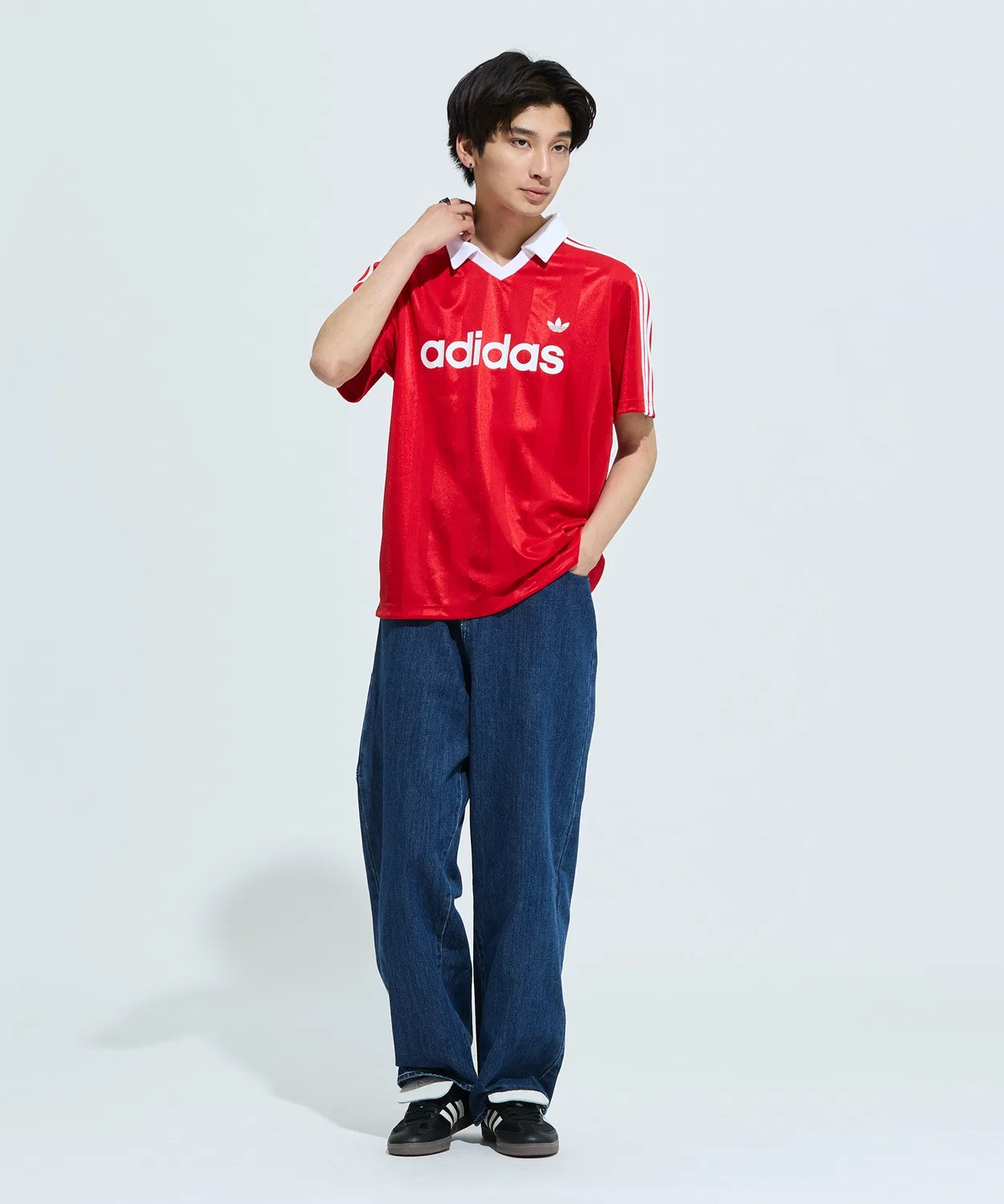 Мужская футболка с V-образным вырезом из двойного трикотажа Archive Color Engineered Jersey Adidas, Red — фото 2