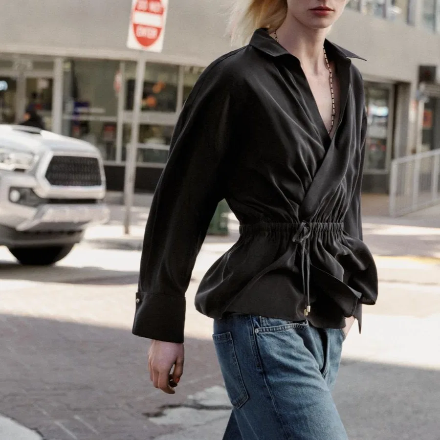 Женская рубашка с V-образным вырезом Black ZARA, Black — фото 4