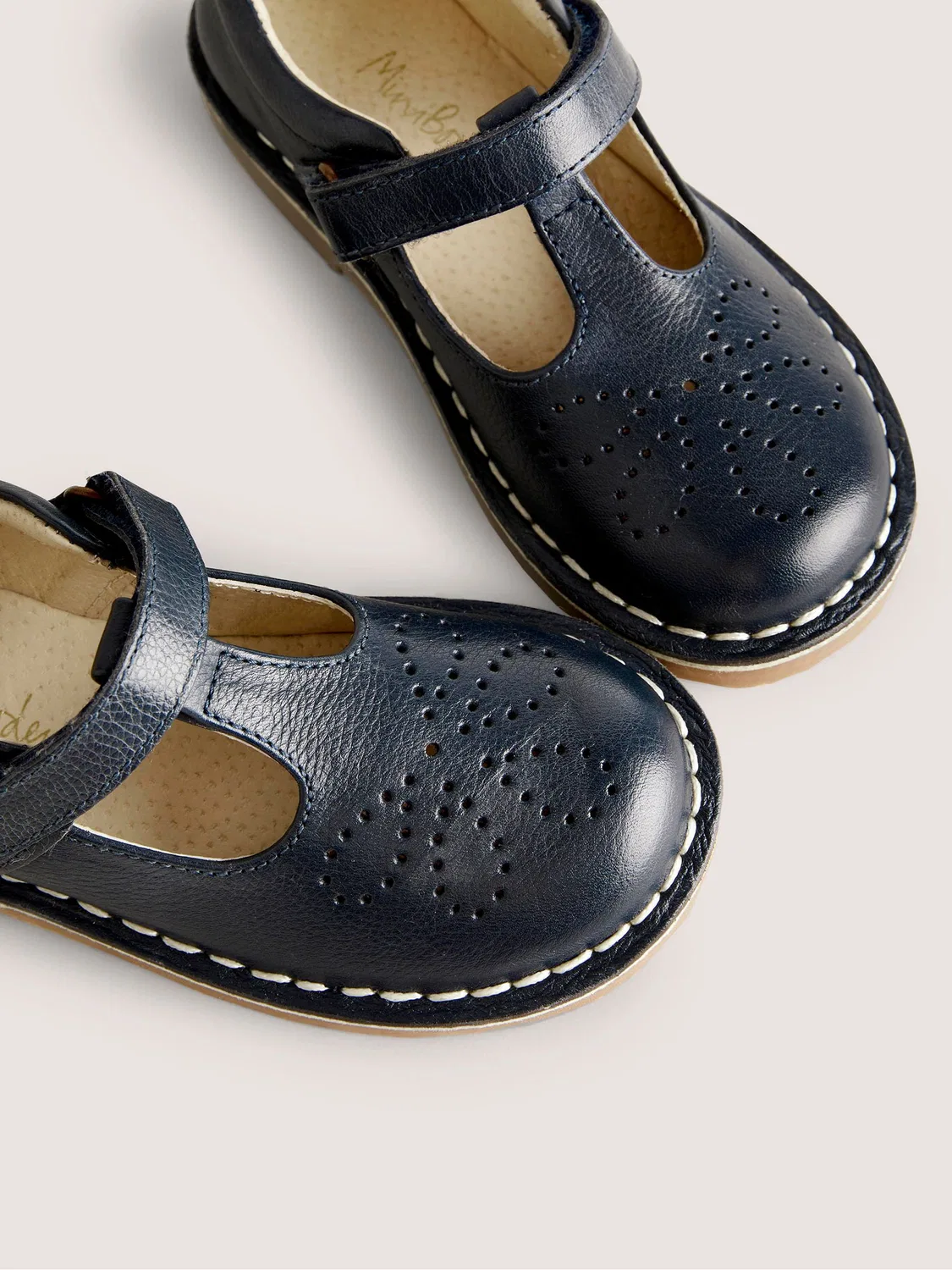 Туфли на ремешке Navy Leather T-Bar School Shoes Boden, синие — фото 3