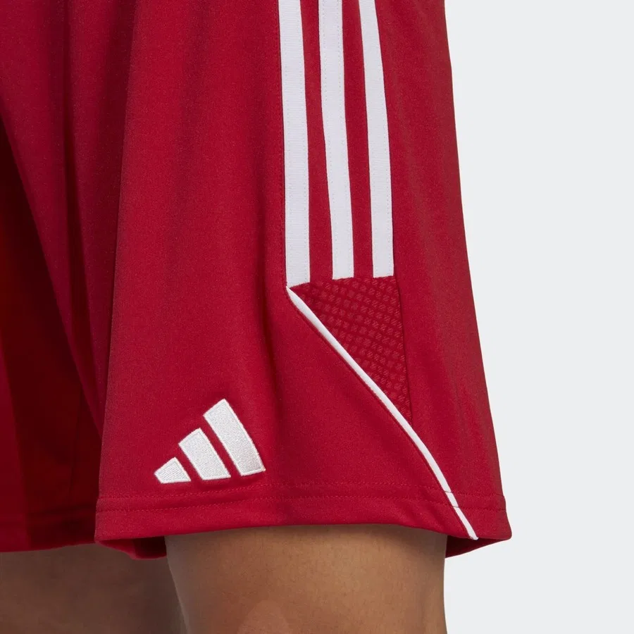Шорты спортивные с длиной выше колена Tiro 23 League adidas, Красно-белый — фото 4