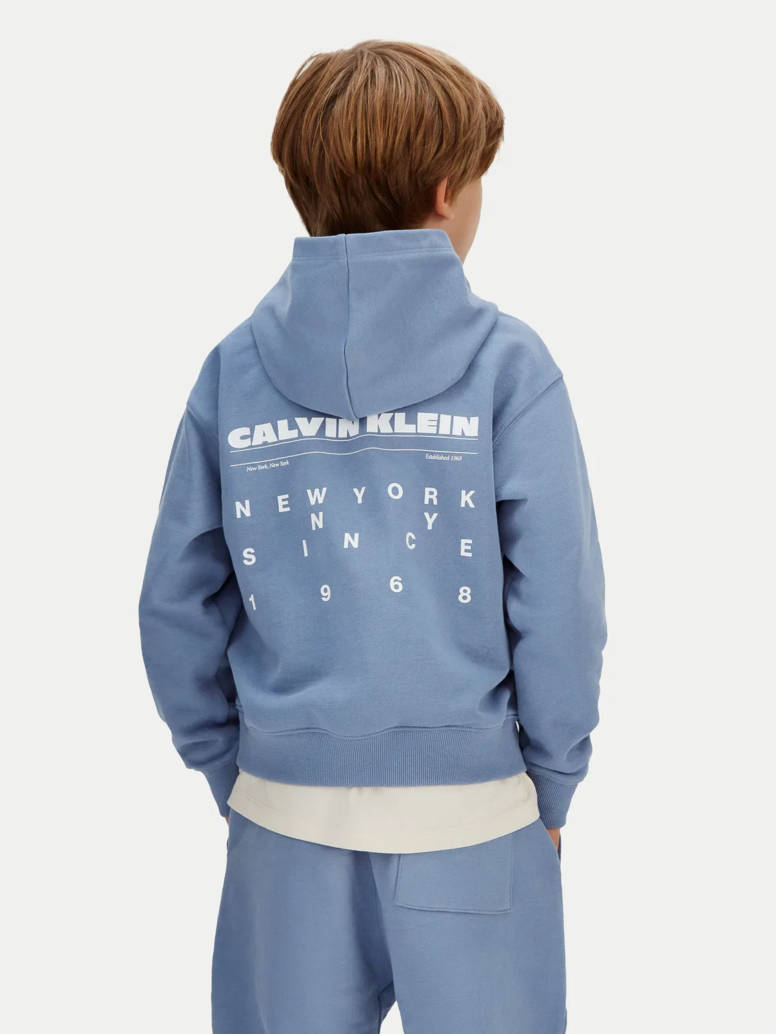 Свитшот свободного кроя для мальчика Calvin Klein Jeans, синий — фото 3