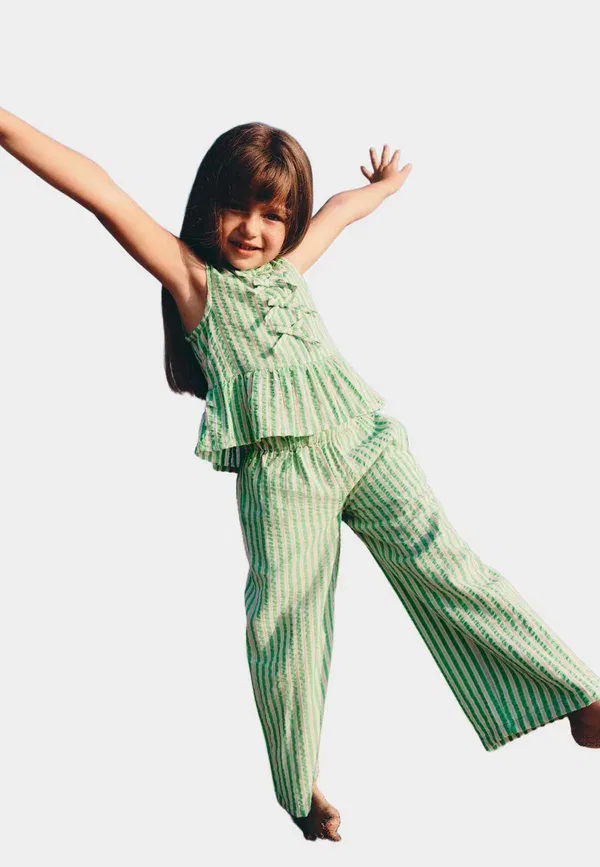 Комплект из футболки и брюк, хлопок, полоска, 2 piece pure cotton striped outfit, Marks & Spencer, Multi, мультиколор — фото 2