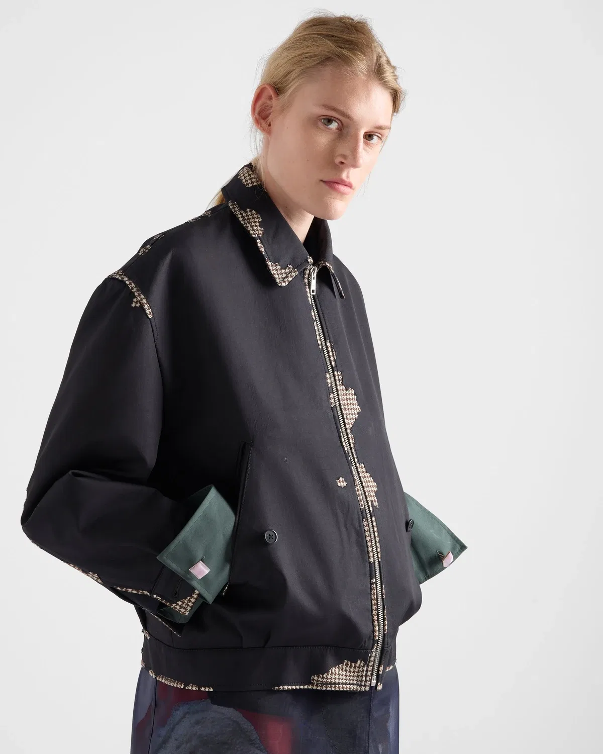 Легкая куртка из вытравленной ткани Prada, черный — фото 4