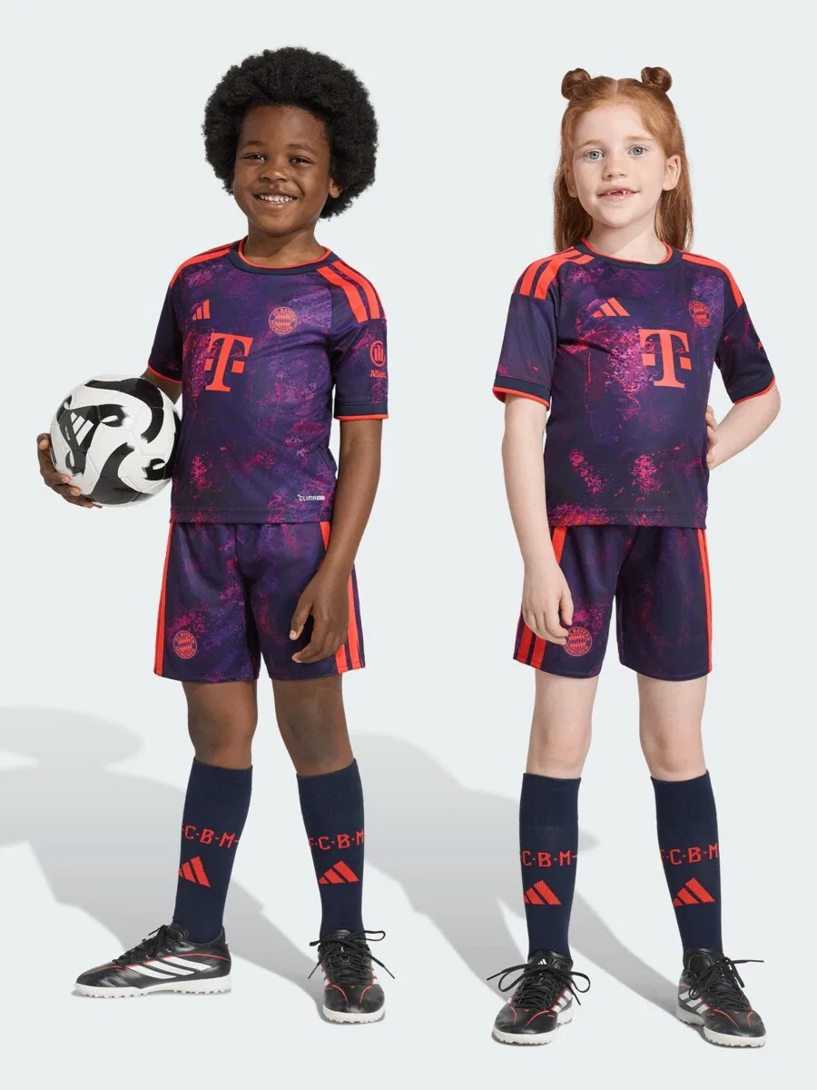 Спортивный костюм ADIDAS PERFORMANCE «FC Bayern Munchen Champions League 26-27» в фиолетовом, орхидейном и ежевичном цветах — фото 2