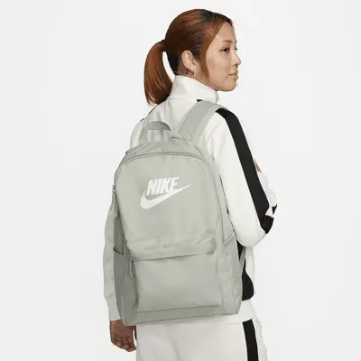 

Рюкзак Nike Heritage Backpack (25л), цвет Jade Horizon/Jade Horizon/White