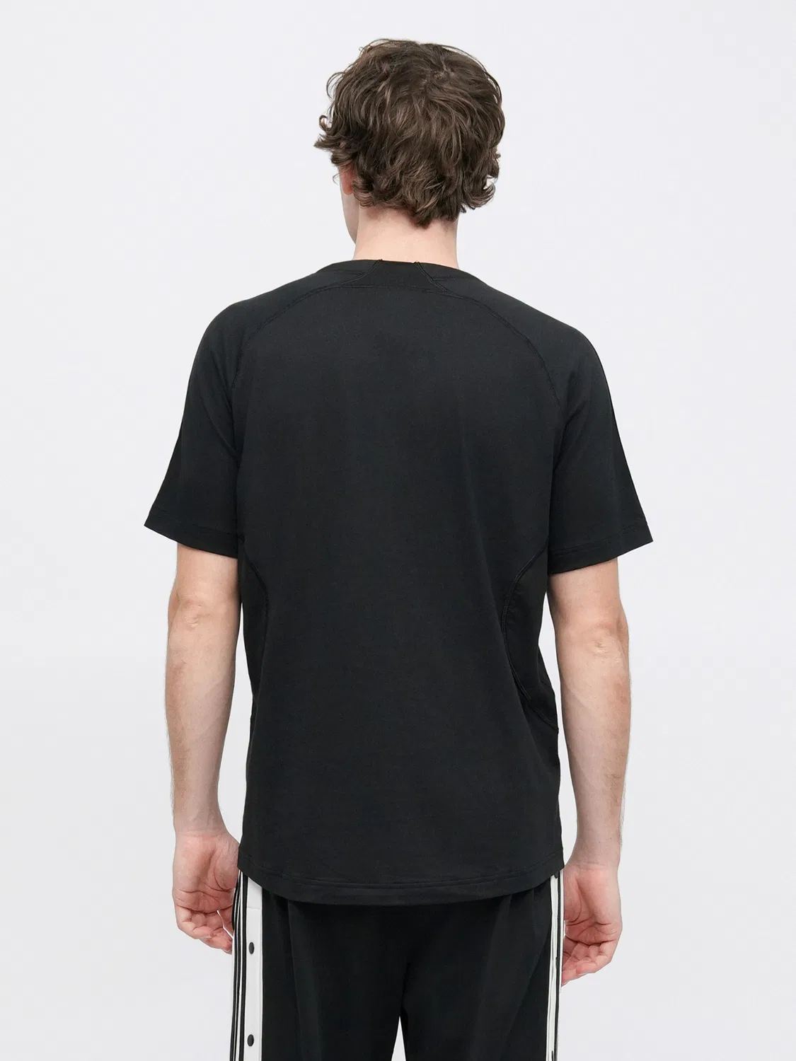Футболка Adidas Originals CUTLINE черного цвета — фото 3