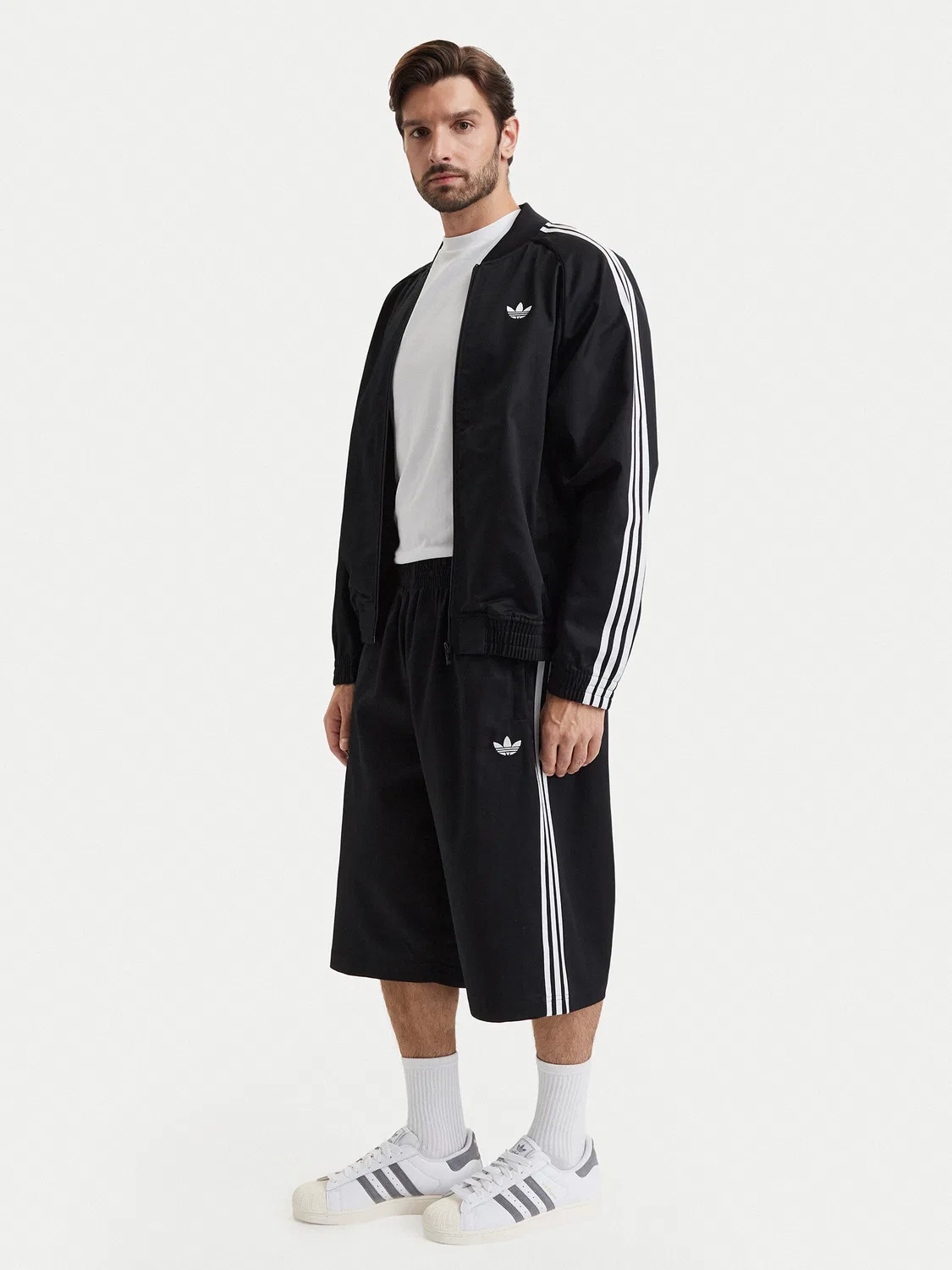 Мужские спортивные шорты стандартного кроя Adicolor Sst Adidas, черный — фото 2