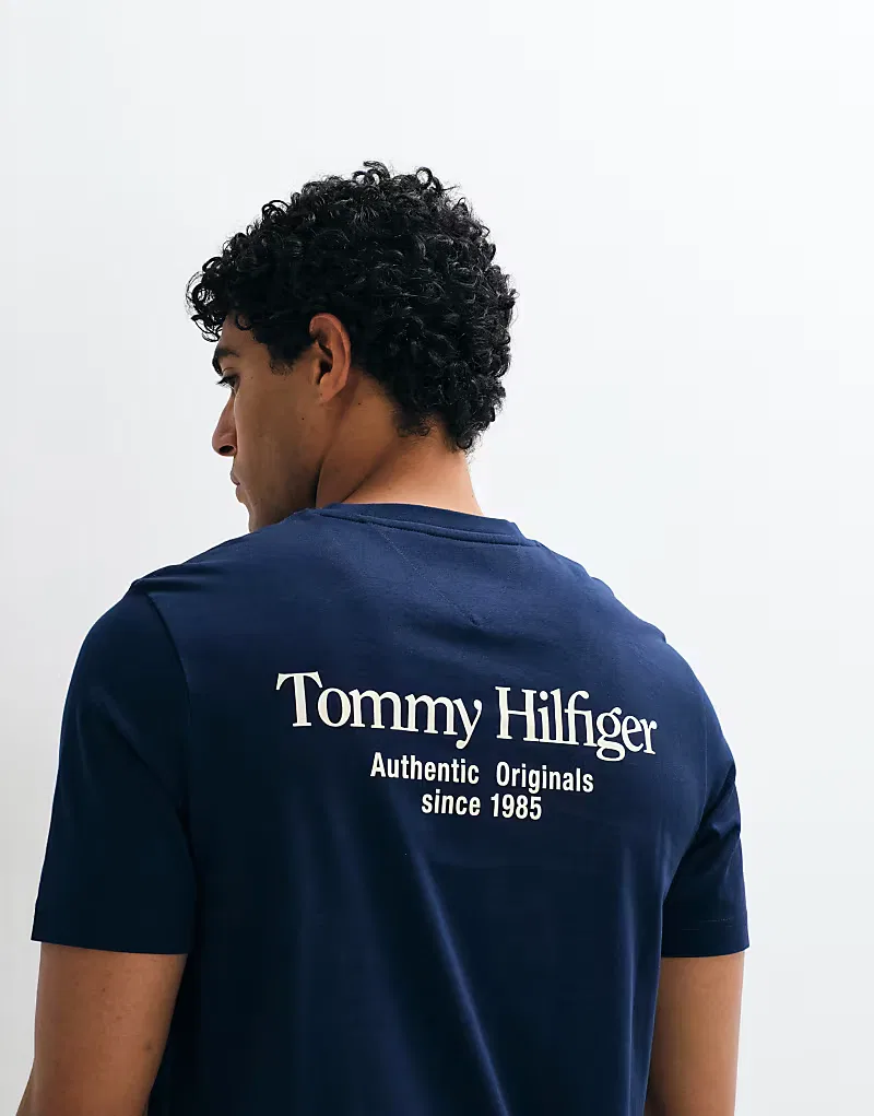Футболка Tommy Hilfiger свободного кроя с логотипом, темно-синяя — фото 3