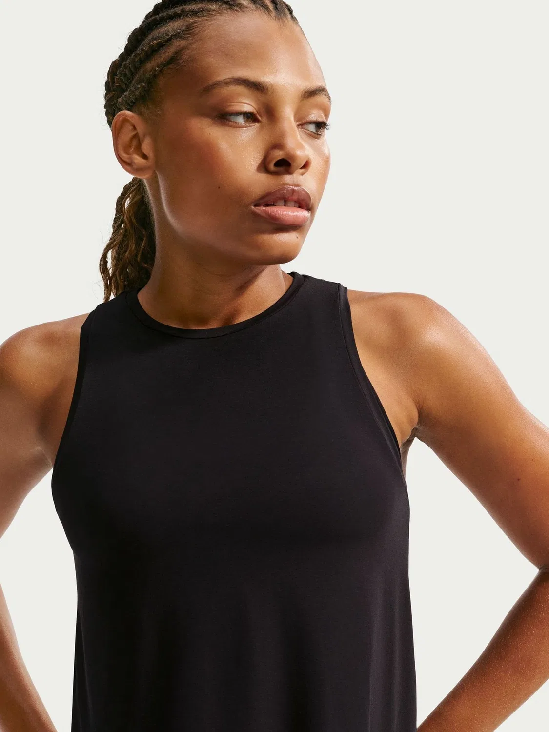 Топ Nike Zenvy Dri-FIT с опущенной подолом, черный