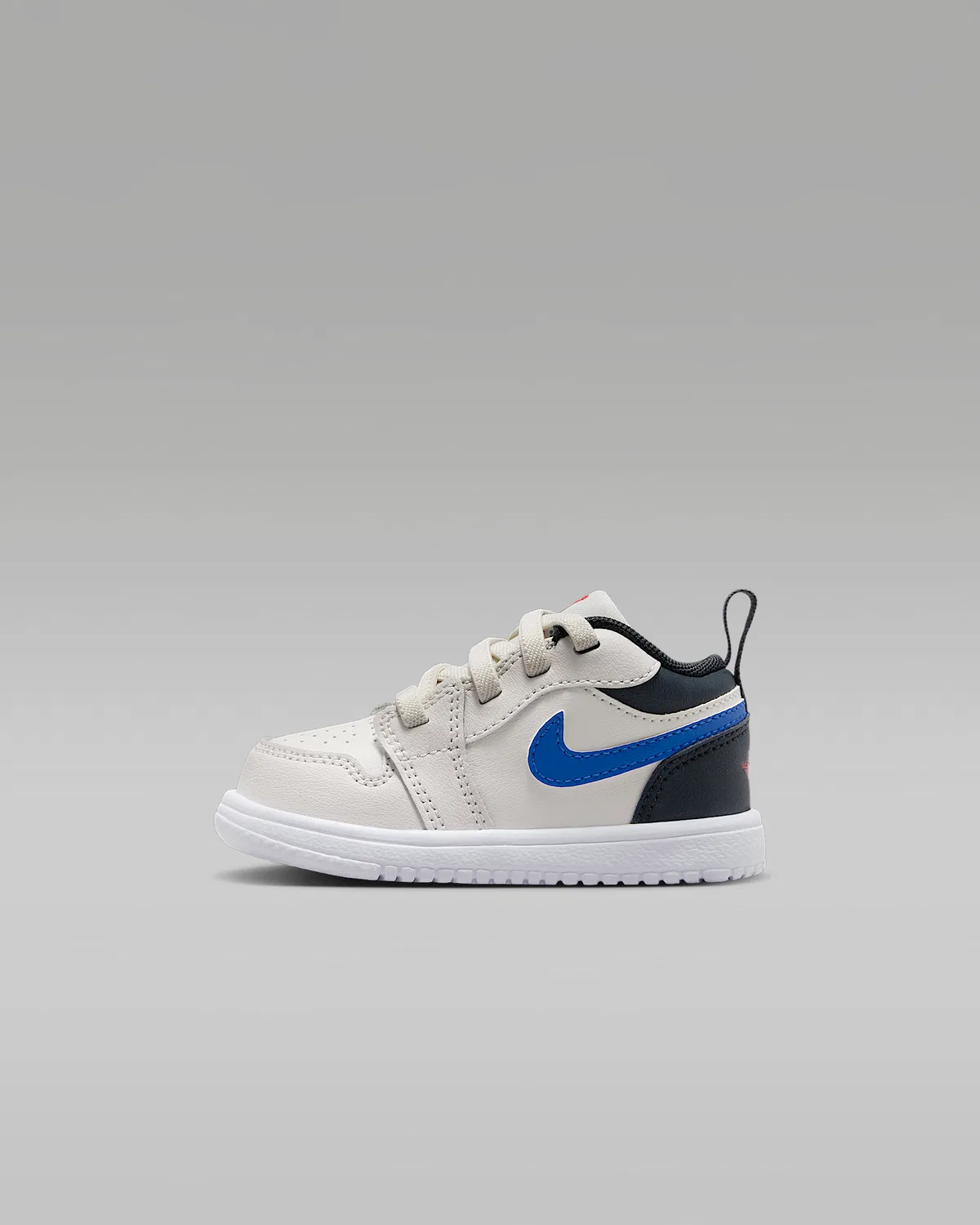 Кроссовки Jordan 1 Low Alt для малышей, Phantom/Off Noir/Sail/University Red