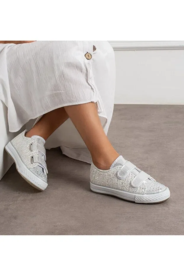 Детские кроссовки для девочек на шнуровке Surpie Shoes, Silver — фото 2