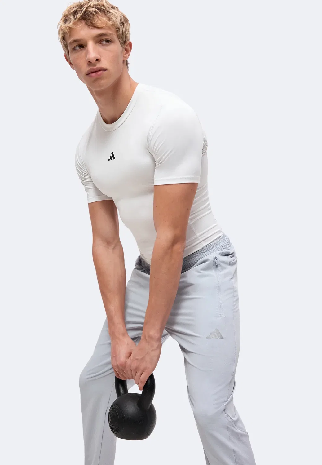 Технологичная одежда приталенного кроя - спортивные штаны Adidas Performance, Halo Silver-Coloured — фото 4